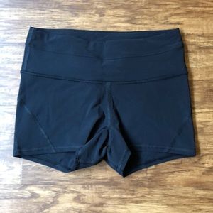 In Movement Short *Everlux